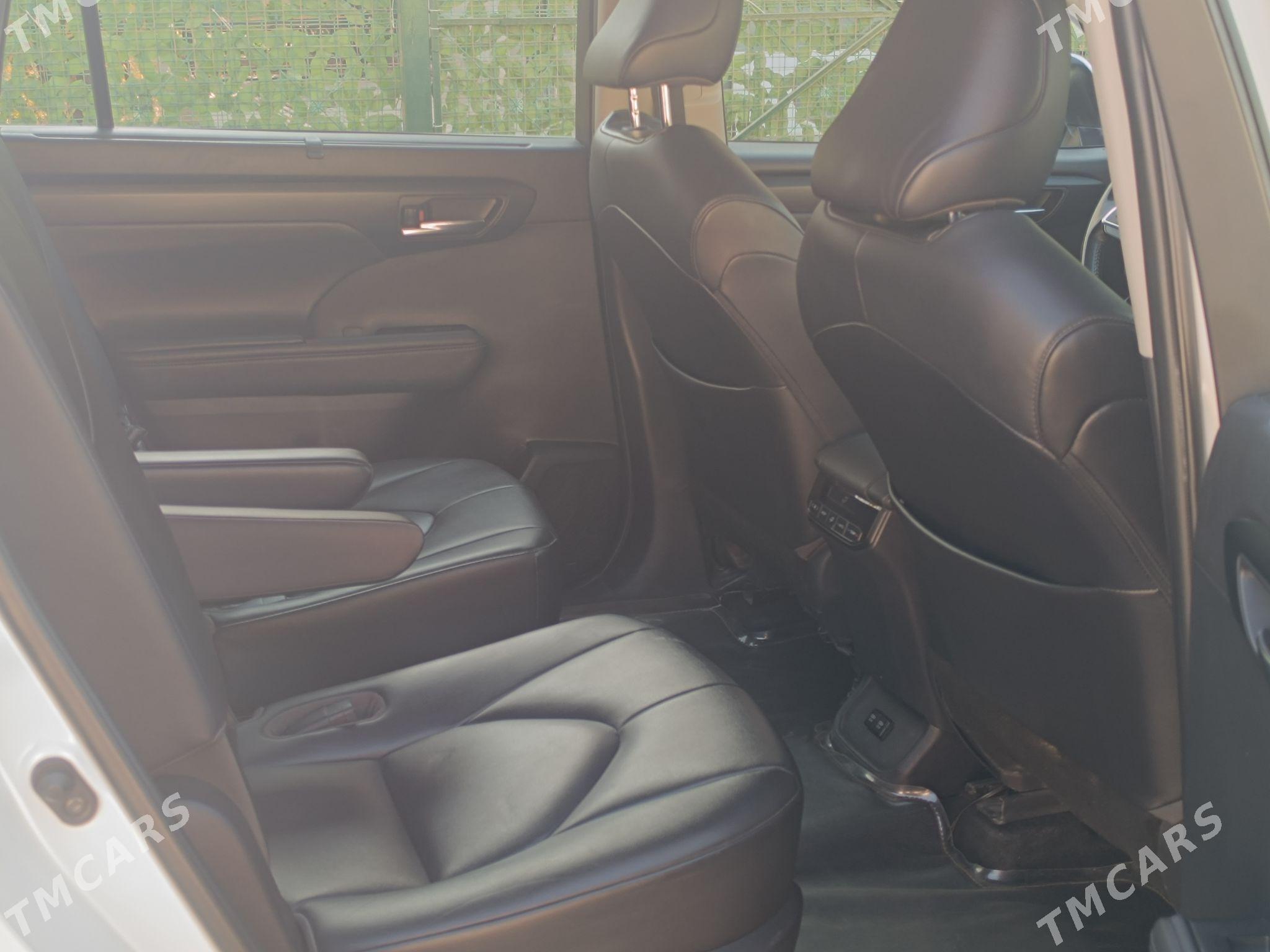 Toyota Highlander 2020 - 530 000 TMT - Türkmenabat - img 10