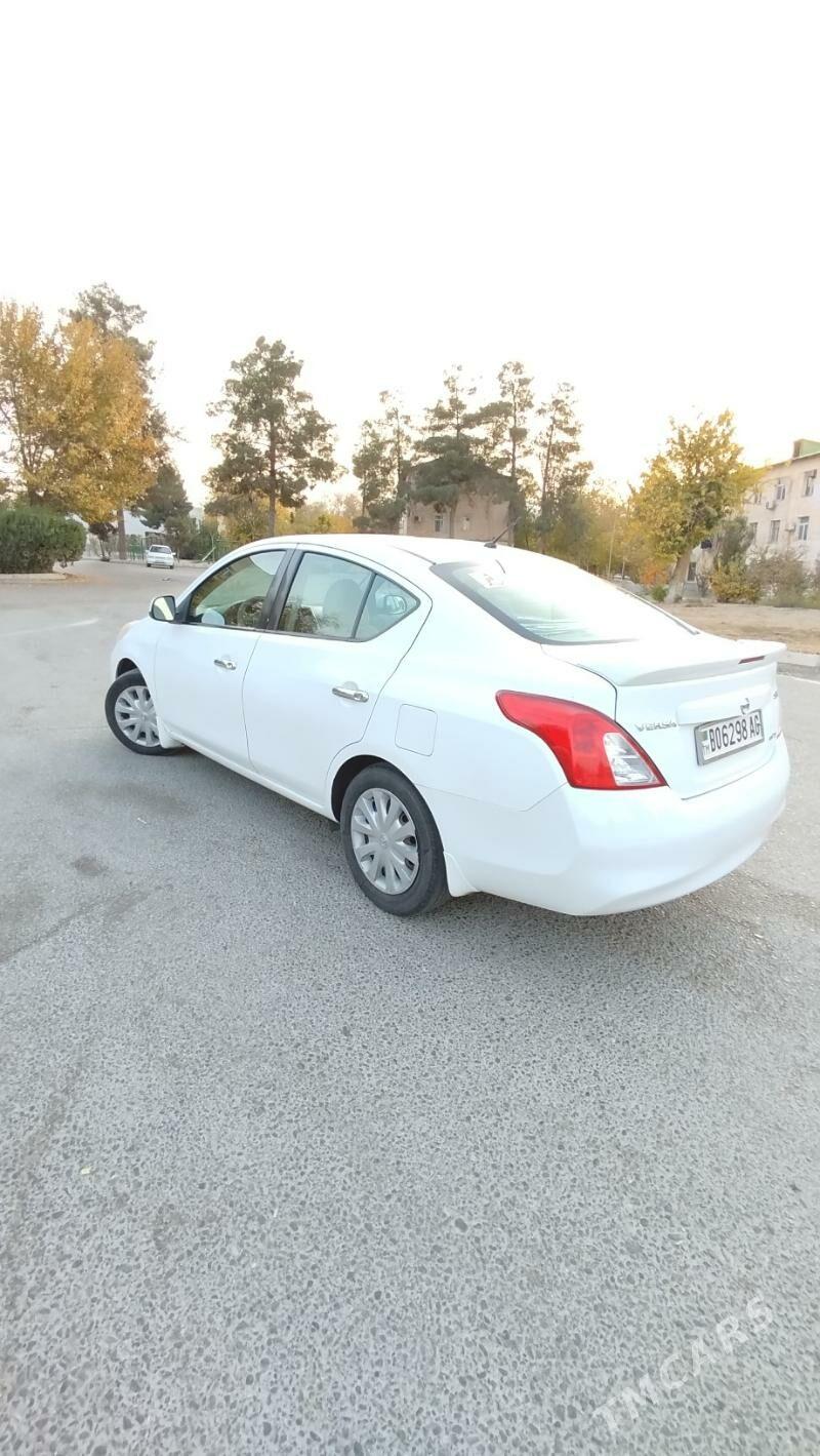 Nissan Versa 2013 - 140 000 TMT - Ашхабад - img 4