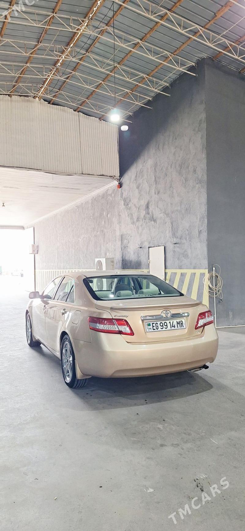 Toyota Camry 2010 - 181 000 TMT - Baýramaly - img 4