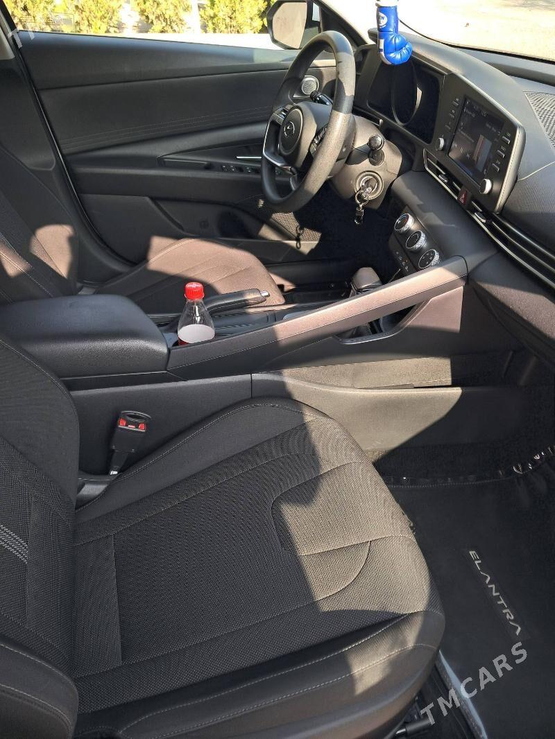 Hyundai Elantra 2021 - 265 000 TMT - 11 мкр - img 3