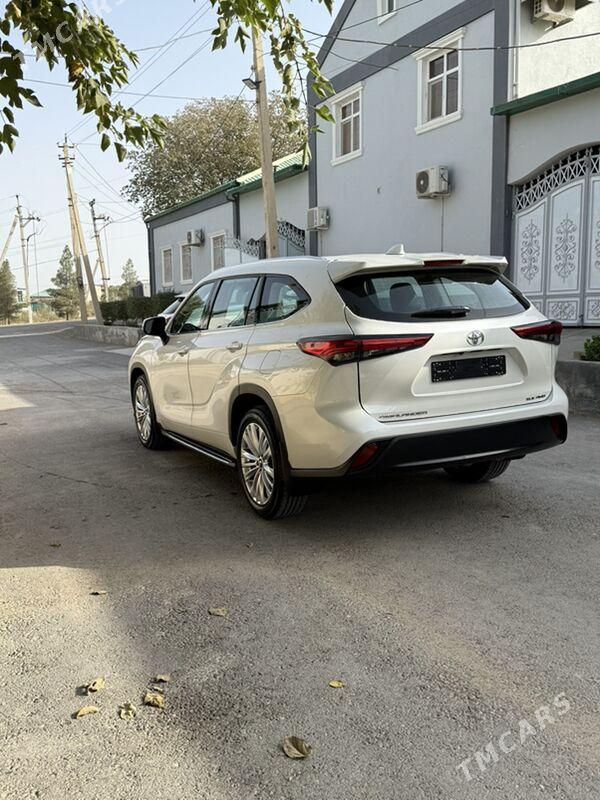 Toyota Highlander 2021 - 650 000 TMT - Ашхабад - img 4