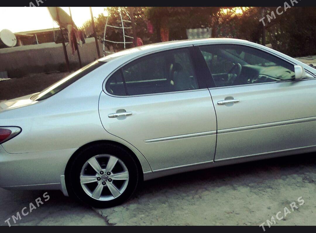 Lexus ES 2004 - 200 000 TMT - Байрамали - img 1