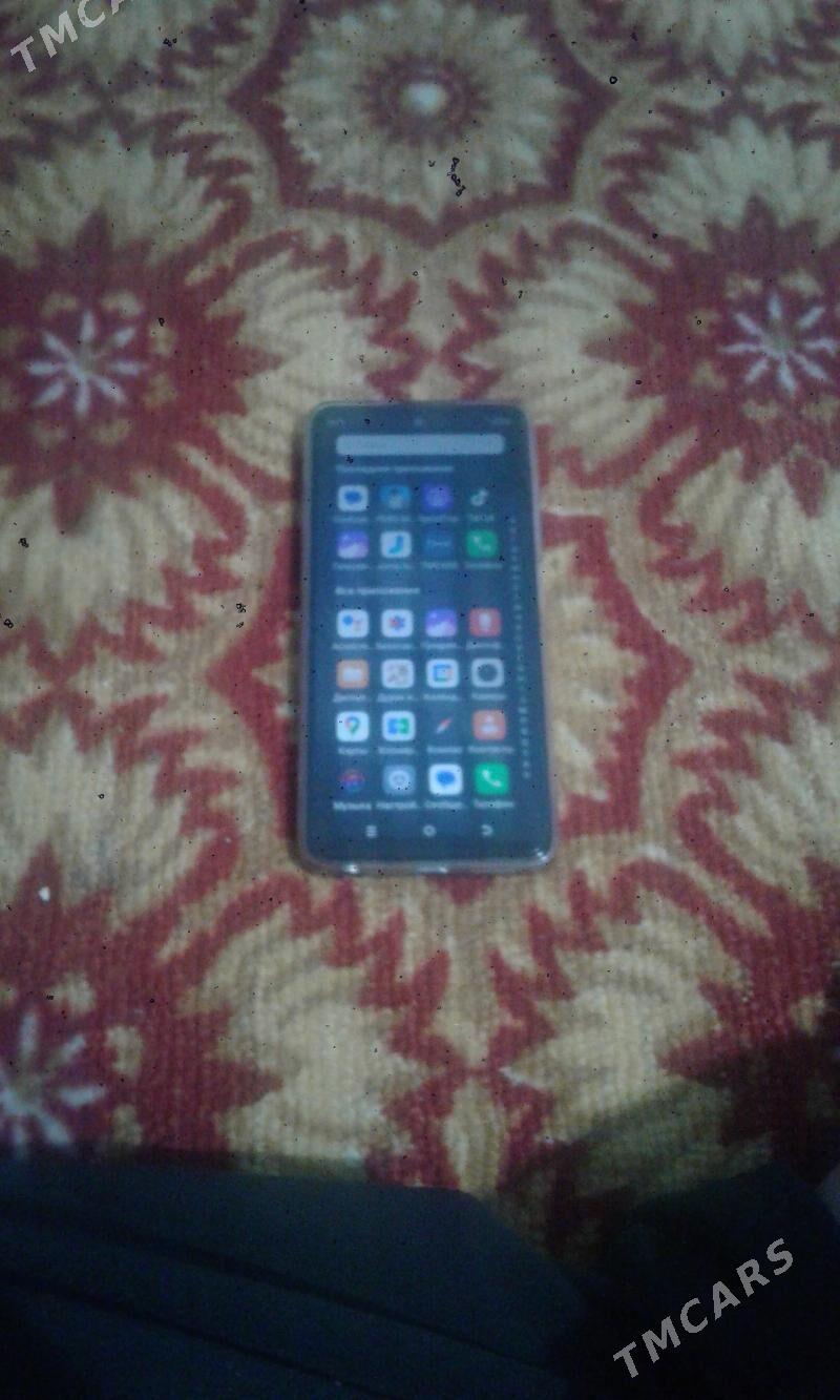 tehno spark 20 - Büzmeýin - img 1