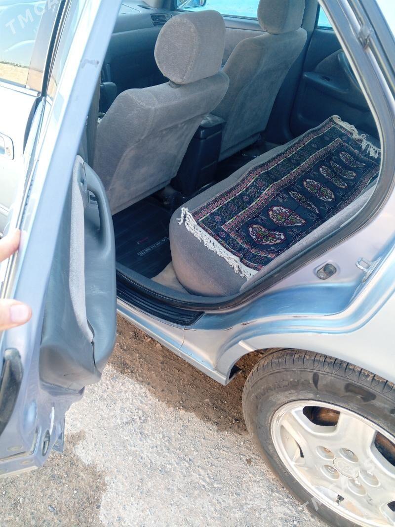 Toyota Camry 1998 - 133 000 TMT - Магданлы - img 8