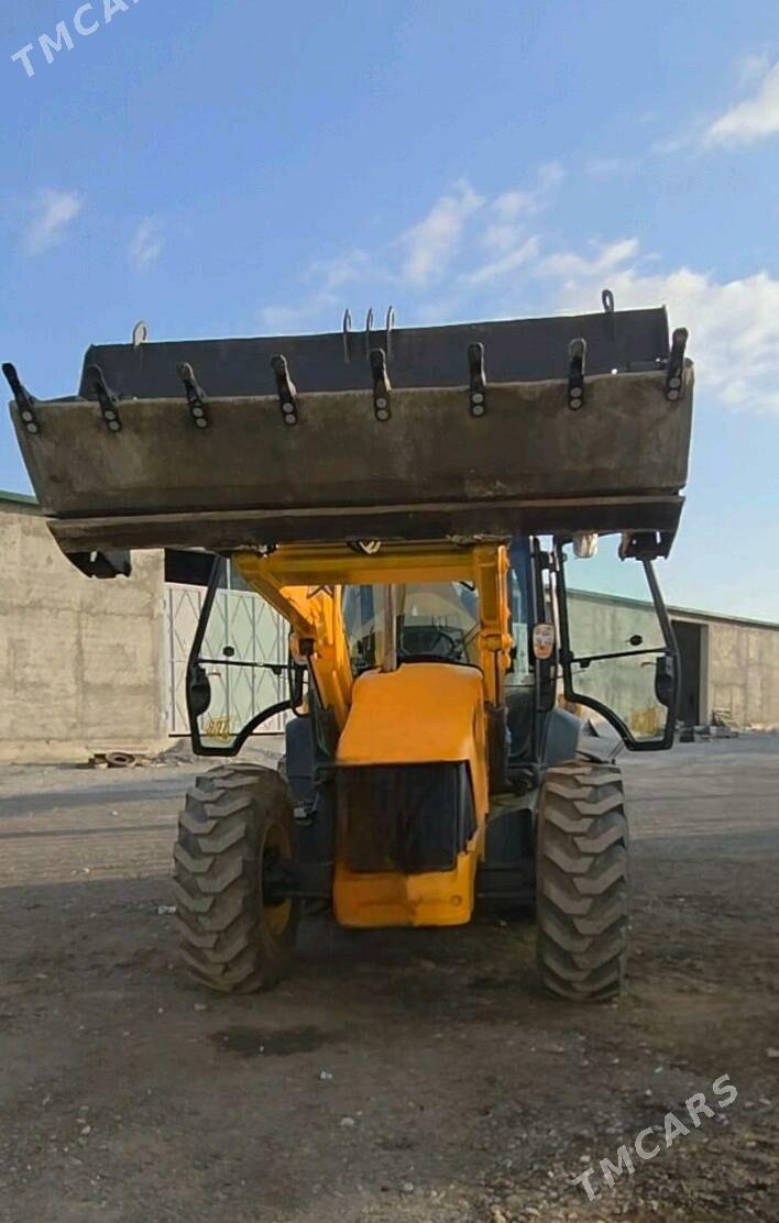 JCB 4CX ECO 2010 - 750 000 TMT - Ашхабад - img 2