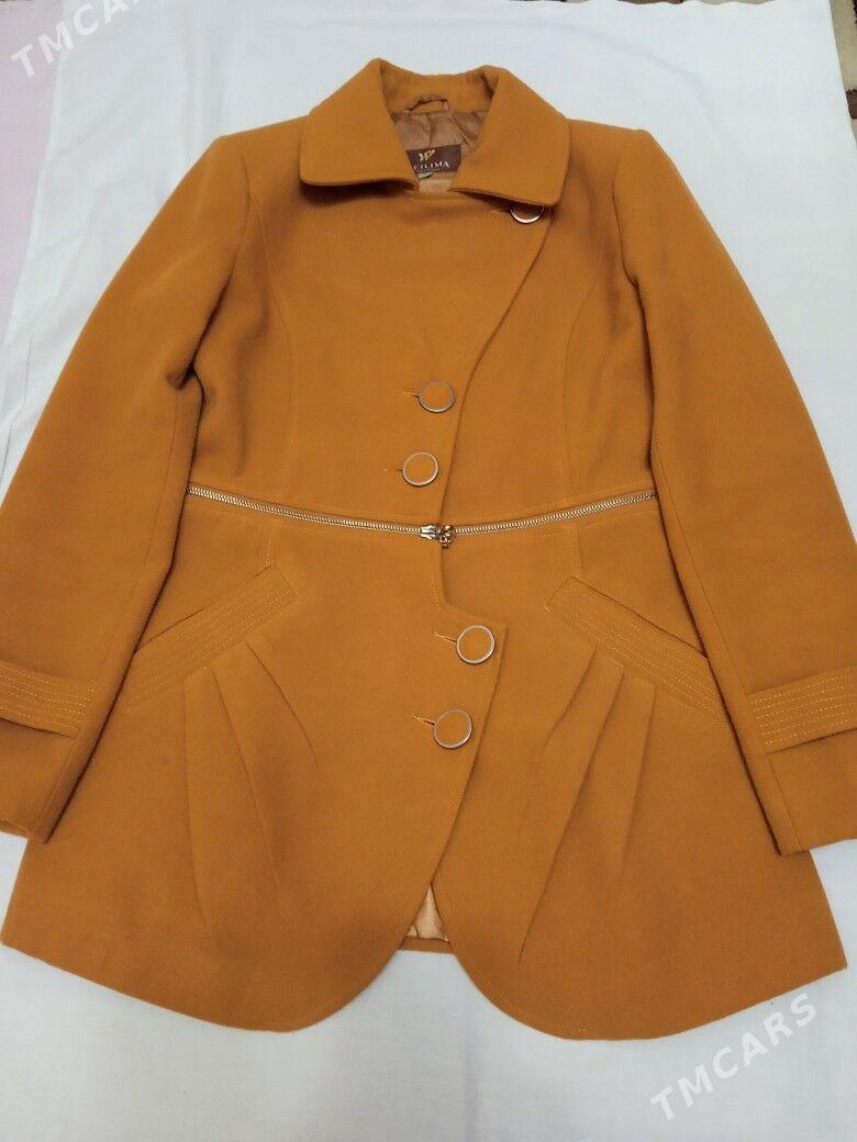 Теплое полупальто - Mary - img 1