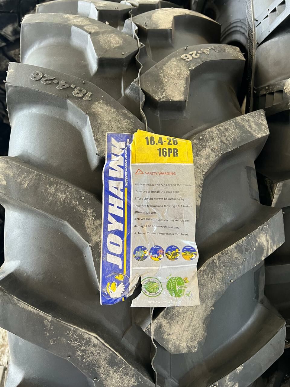 Traktor JCB 16.9/24 18.4/26 7 000 TMT - Ашхабад - img 2