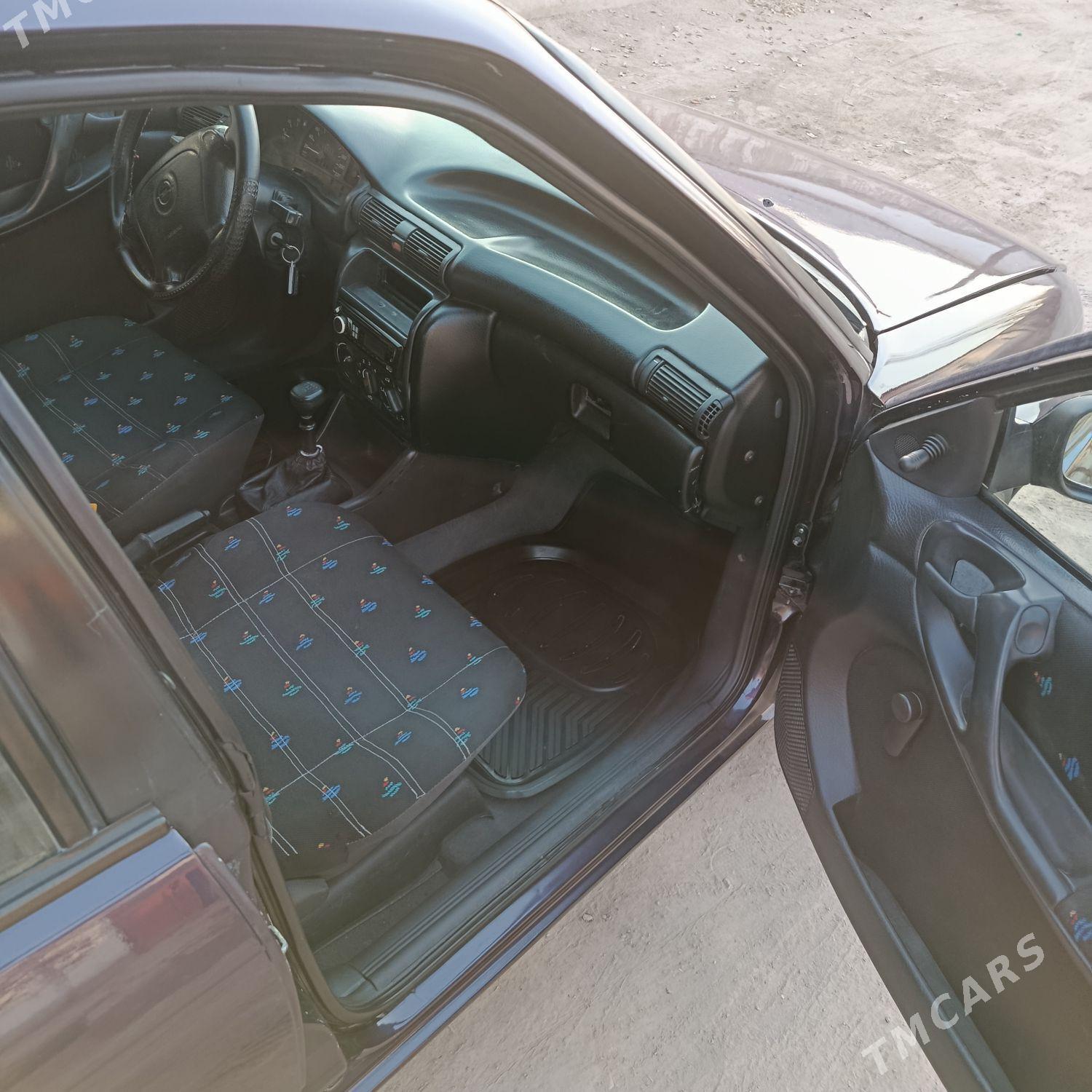 Opel Astra 1994 - 45 000 TMT - Boldumsaz - img 4