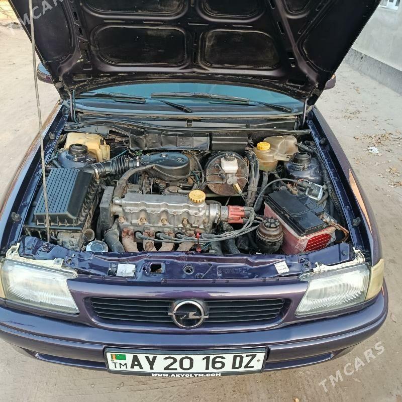 Opel Astra 1994 - 45 000 TMT - Boldumsaz - img 3