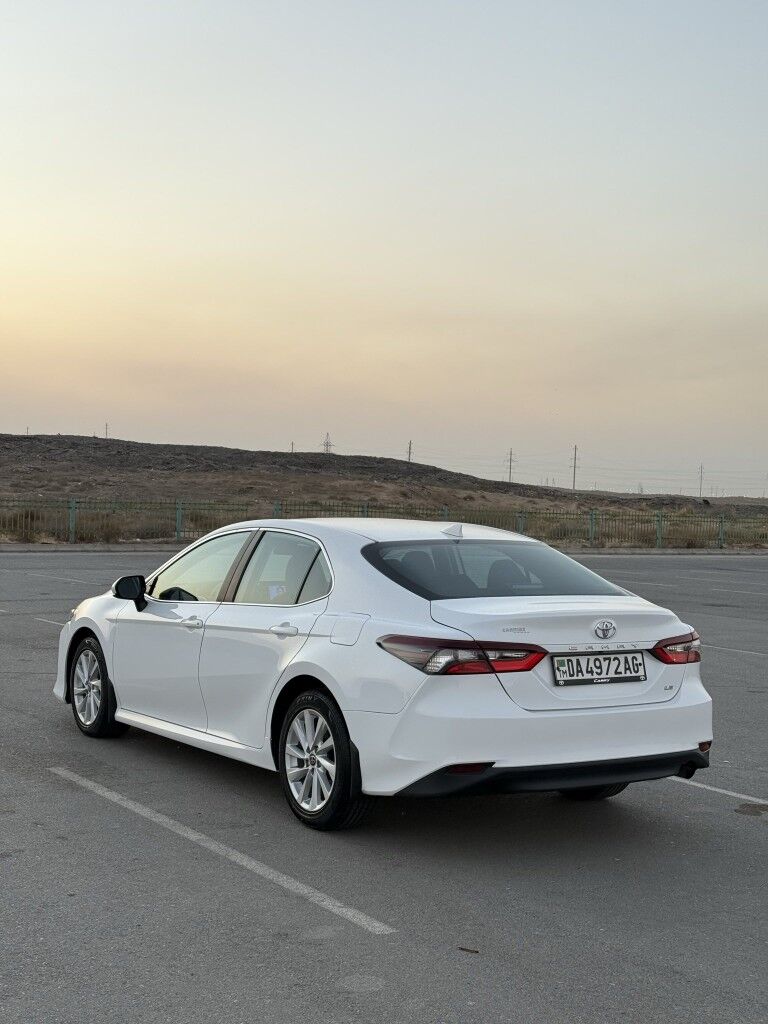 Toyota Camry 2022 - 354 000 TMT - Aşgabat - img 3