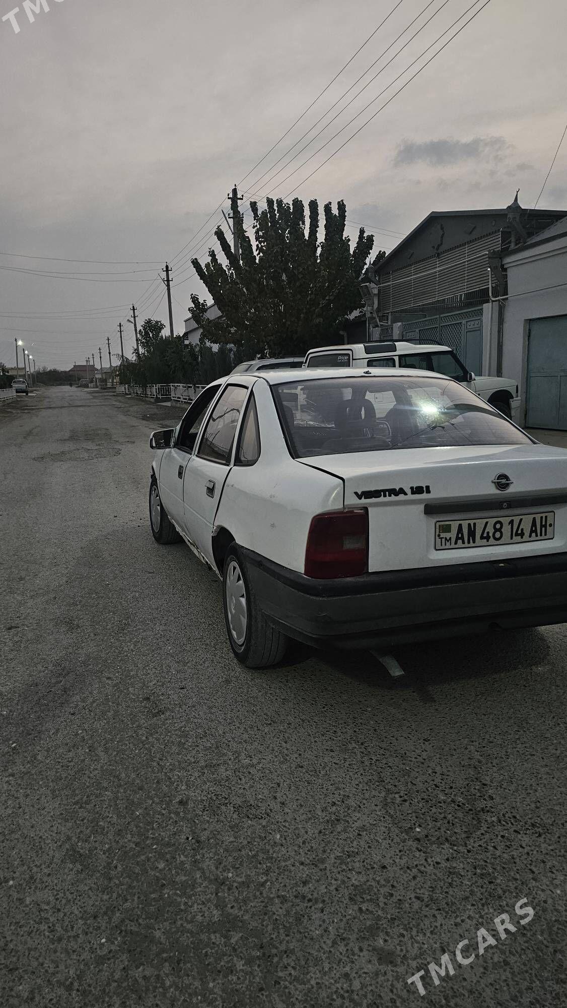 Opel Vectra 1991 - 22 000 TMT - Бахарден - img 2