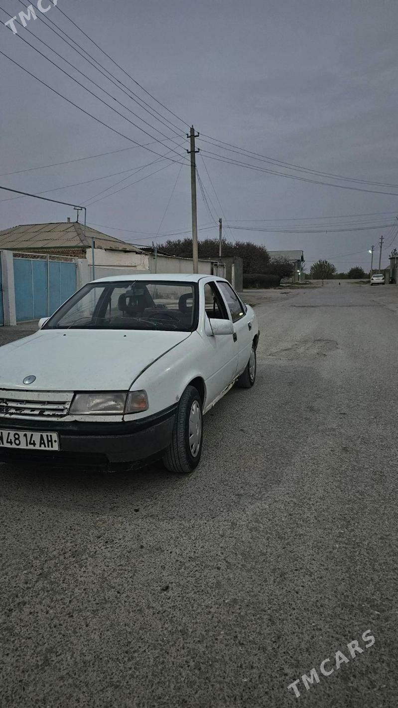 Opel Vectra 1991 - 22 000 TMT - Бахарден - img 4