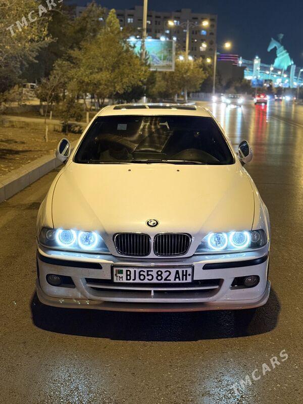 BMW E39 2001 - 165 000 TMT - Kaka - img 1