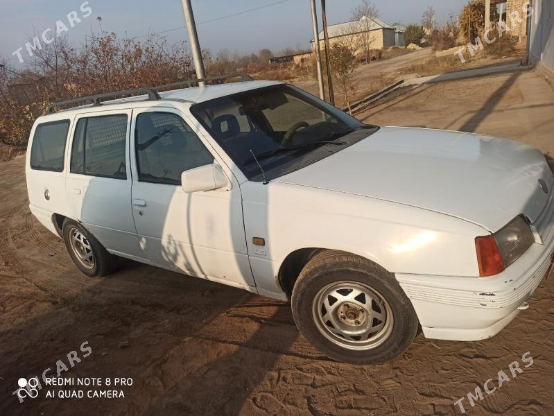 Opel Astra 1989 - 15 000 TMT - Garabekewül - img 2