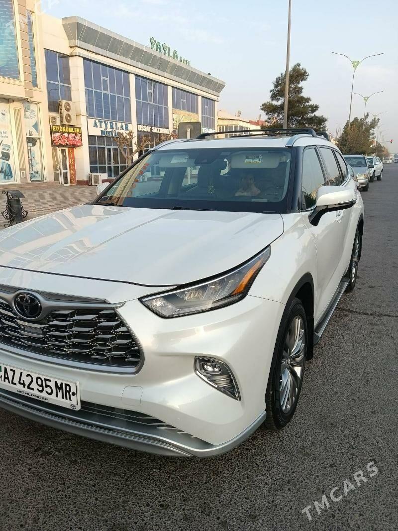 Toyota Highlander 2021 - 560 000 TMT - Мары - img 4
