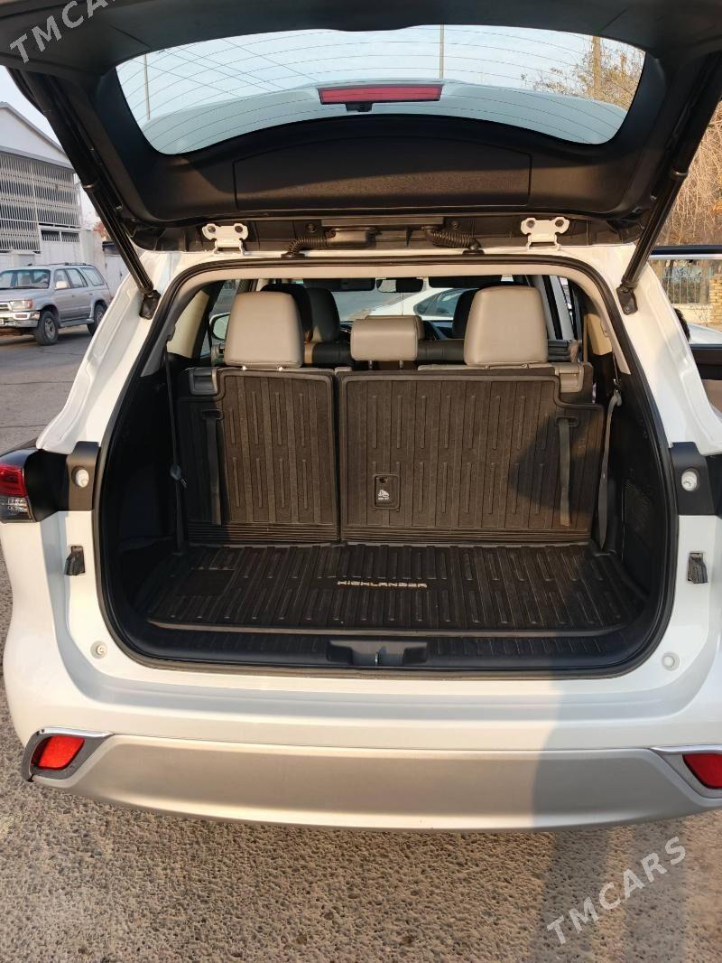 Toyota Highlander 2021 - 560 000 TMT - Мары - img 8