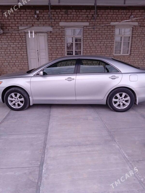 Toyota Camry 2007 - 165 000 TMT - Ёлётен - img 5