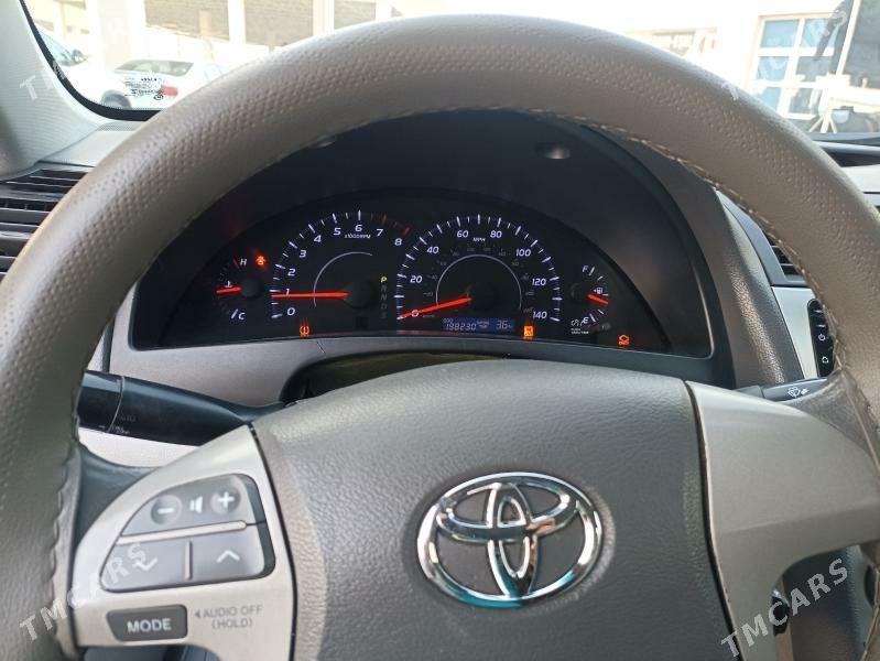 Toyota Camry 2010 - 198 000 TMT - Мары - img 5