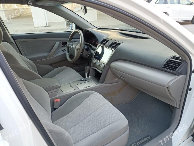 Toyota Camry 2010 - 198 000 TMT - Мары - img 8