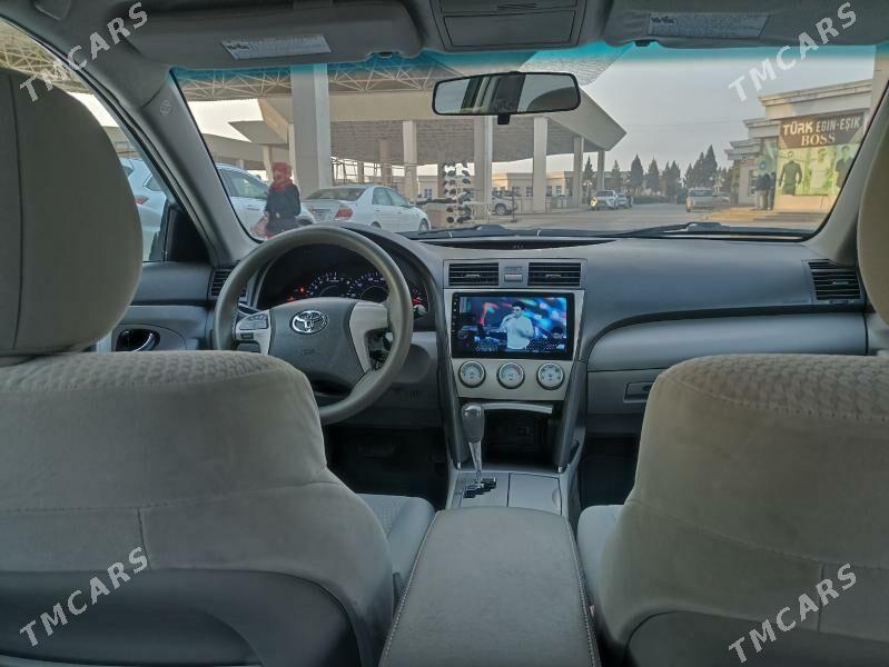 Toyota Camry 2010 - 198 000 TMT - Мары - img 9