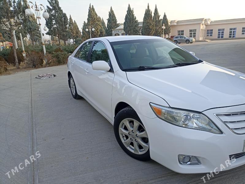 Toyota Camry 2010 - 198 000 TMT - Мары - img 10