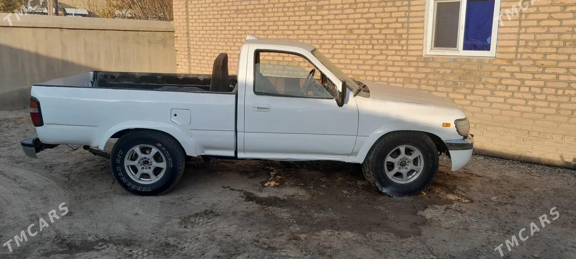 Toyota Tacoma 1994 - 40 000 TMT - Туркменгала - img 3