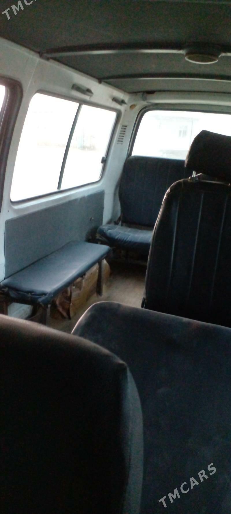 Toyota Hiace 2003 - 120 000 TMT - Köýtendag - img 6