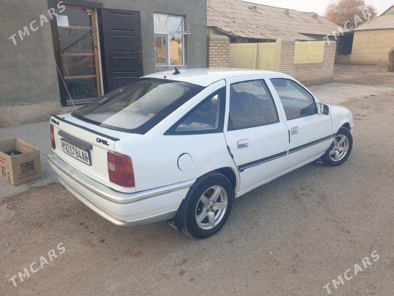 Opel Vectra 1990 - 30 000 TMT - Бабадайхан - img 2