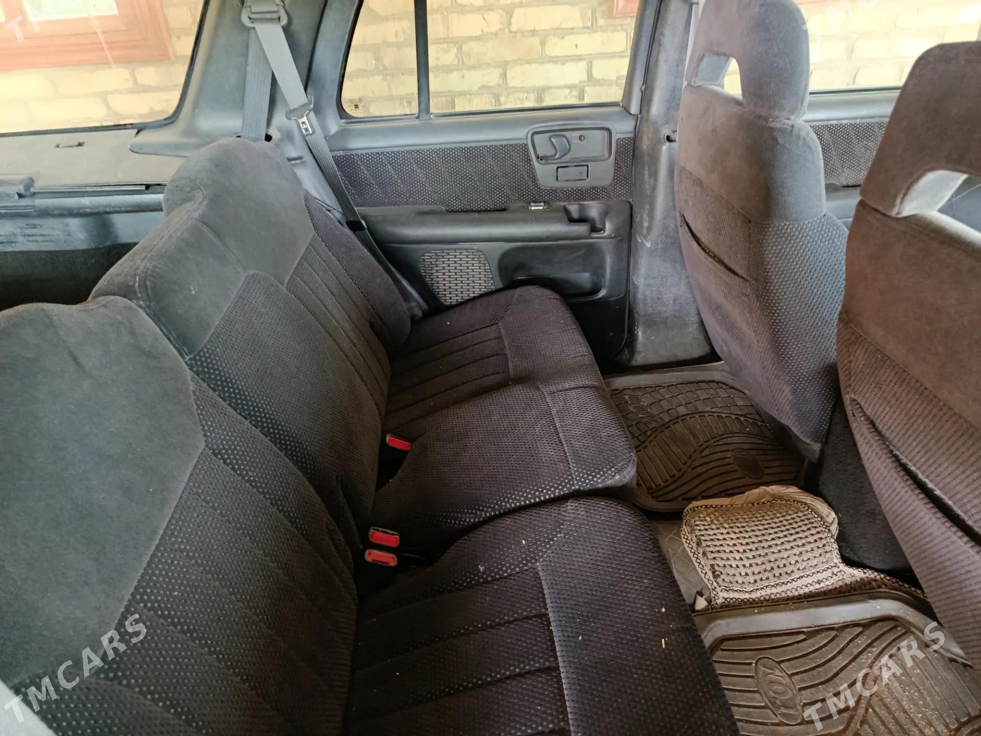 Chevrolet Blazer 1997 - 56 000 TMT - Сакар - img 4