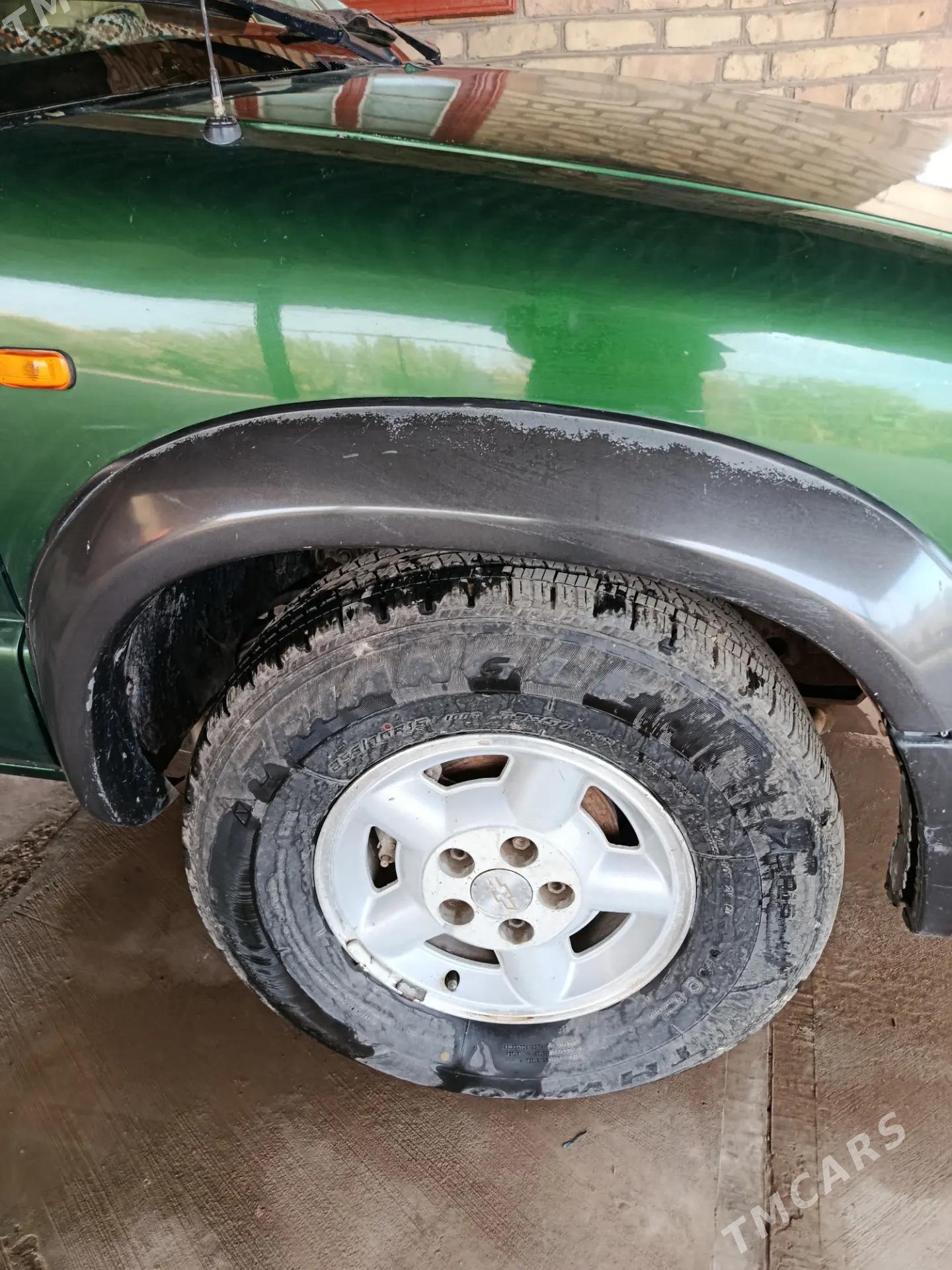 Chevrolet Blazer 1997 - 56 000 TMT - Сакар - img 3