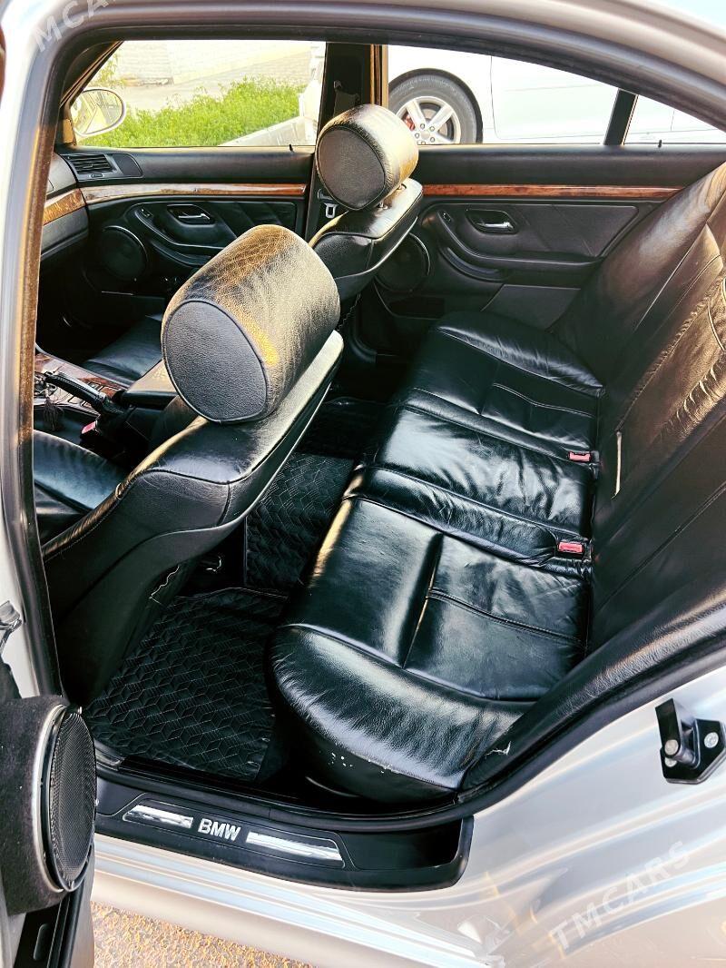 BMW E39 2002 - 152 000 TMT - Mary - img 4