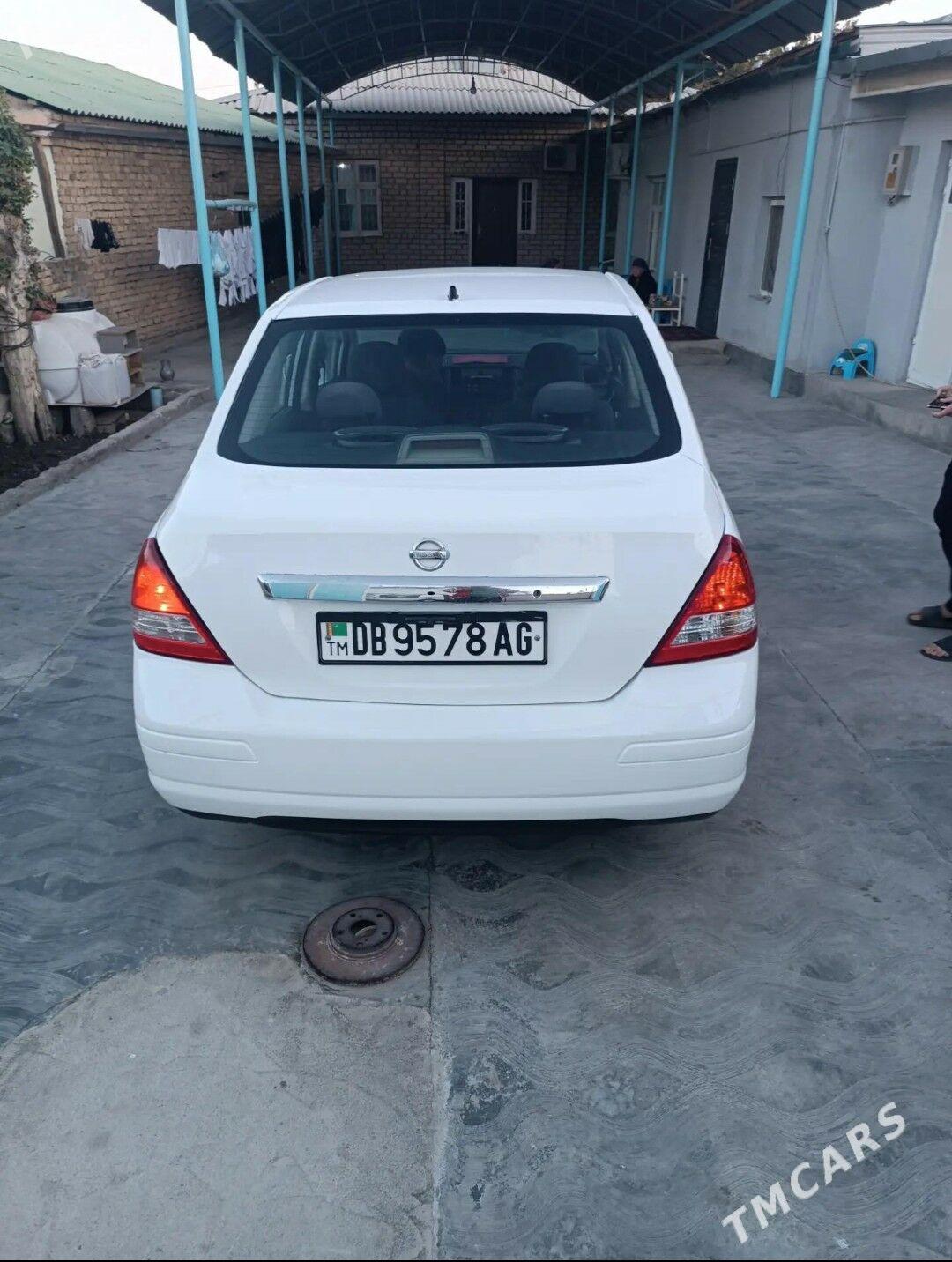 Nissan Versa 2010 - 118 000 TMT - Хитровка - img 3