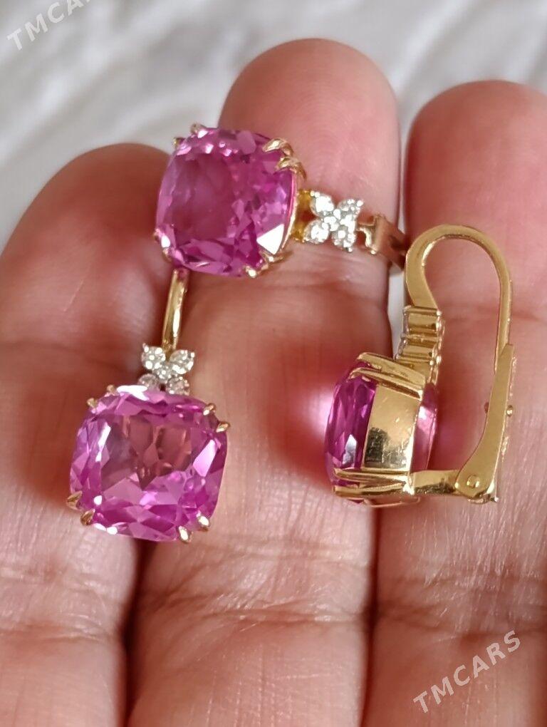 Gyzyl yerewan komplekt - Мир 4 - img 3