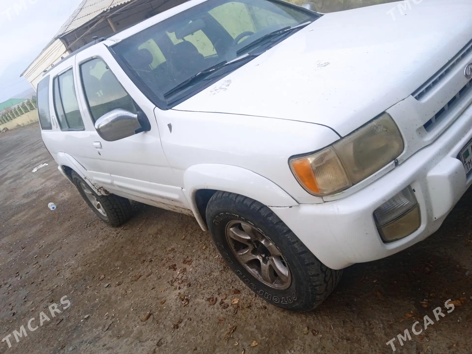 Infiniti QX4 1999 - 80 000 TMT - Bäherden - img 2