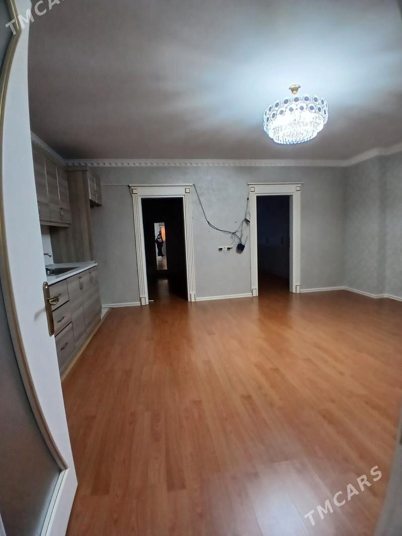 3 ком 3/1 этаж 5 мкр - 5 mkr - img 2