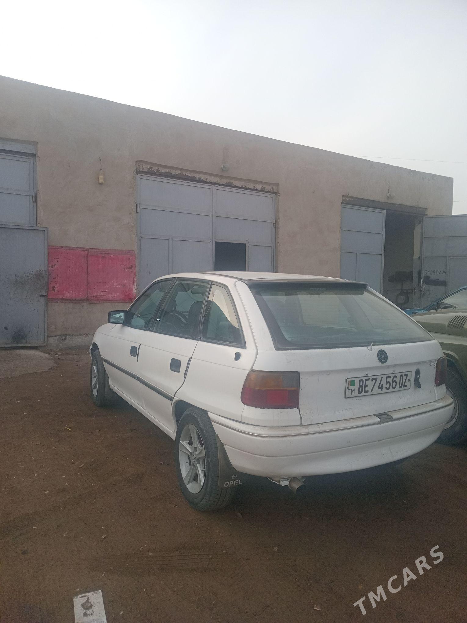 Opel Astra 1992 - 36 000 TMT - Губадаг - img 4