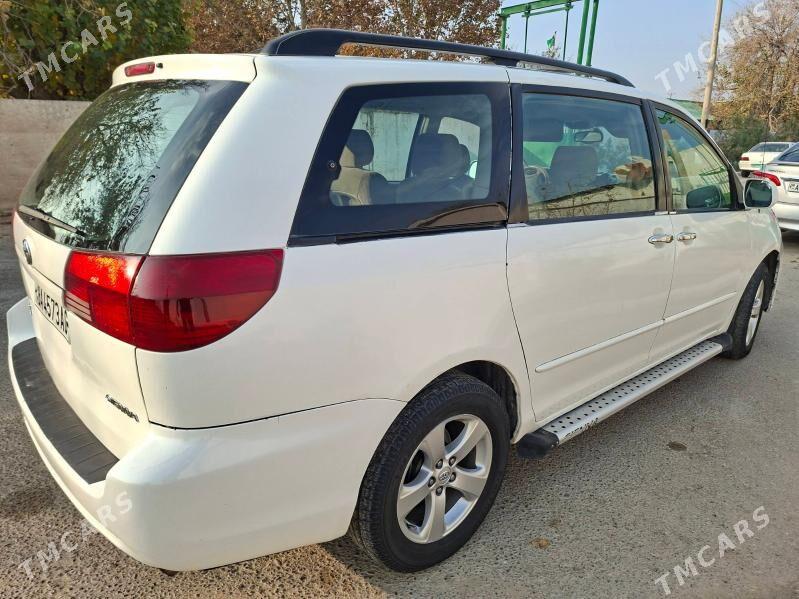 Toyota Sienna 2004 - 205 000 TMT - Гарадамак - img 2
