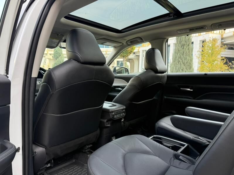 Toyota Highlander 2024 - 800 000 TMT - Aşgabat - img 8