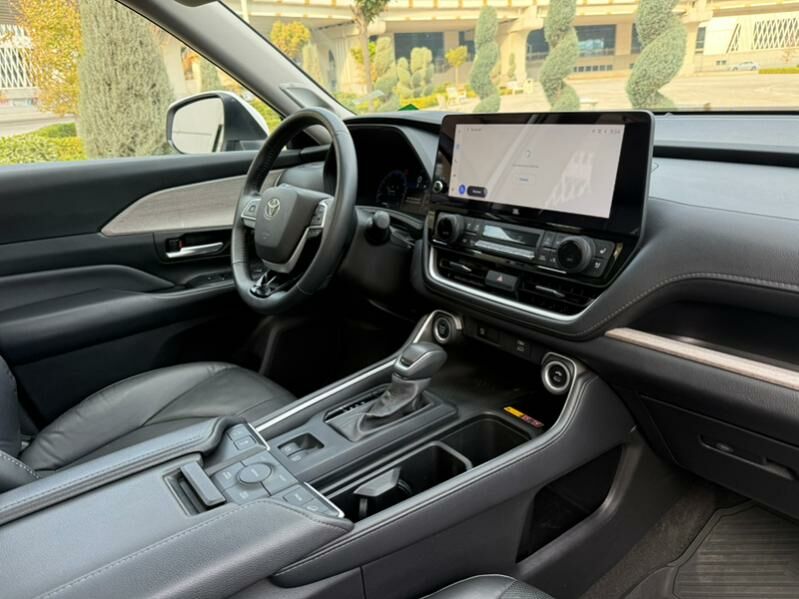 Toyota Highlander 2024 - 800 000 TMT - Aşgabat - img 10