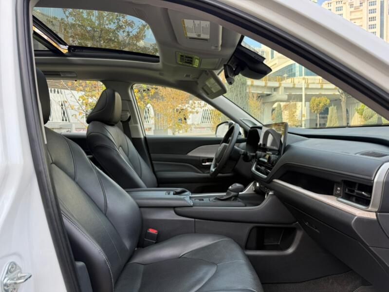 Toyota Highlander 2024 - 800 000 TMT - Aşgabat - img 9