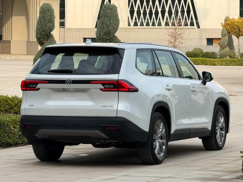 Toyota Highlander 2024 - 800 000 TMT - Aşgabat - img 7