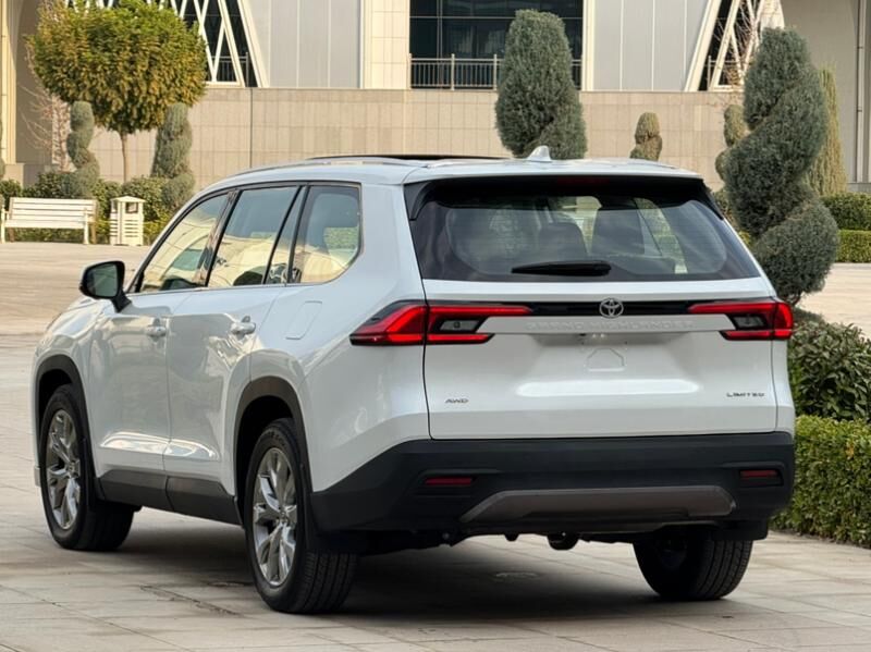Toyota Highlander 2024 - 800 000 TMT - Aşgabat - img 6