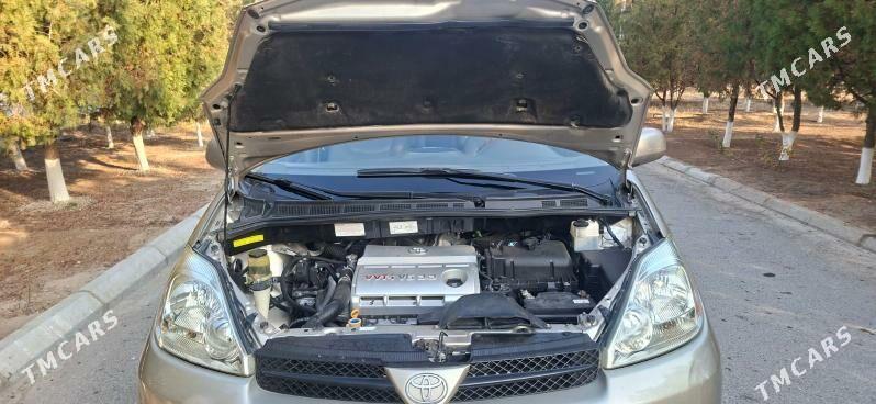 Toyota Sienna 2005 - 265 000 TMT - Дашогуз - img 8