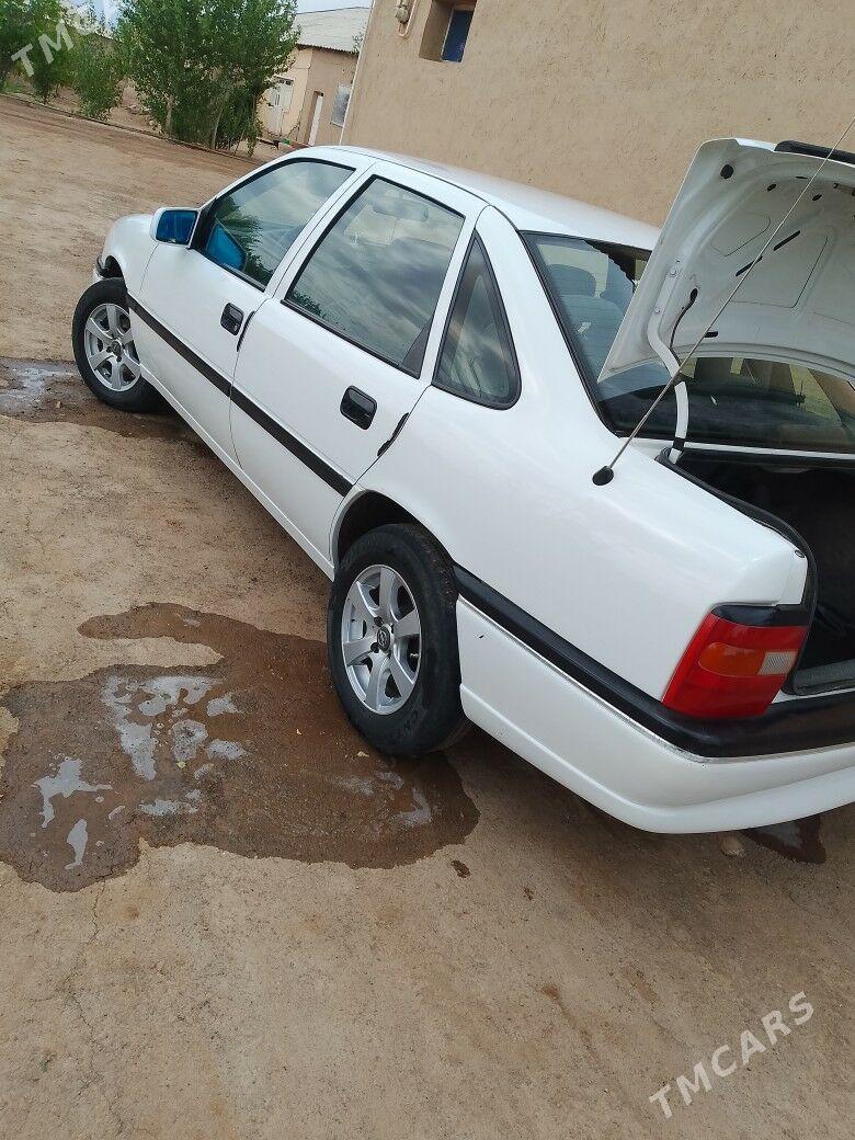 Opel Vectra 1994 - 55 000 TMT - Губадаг - img 4