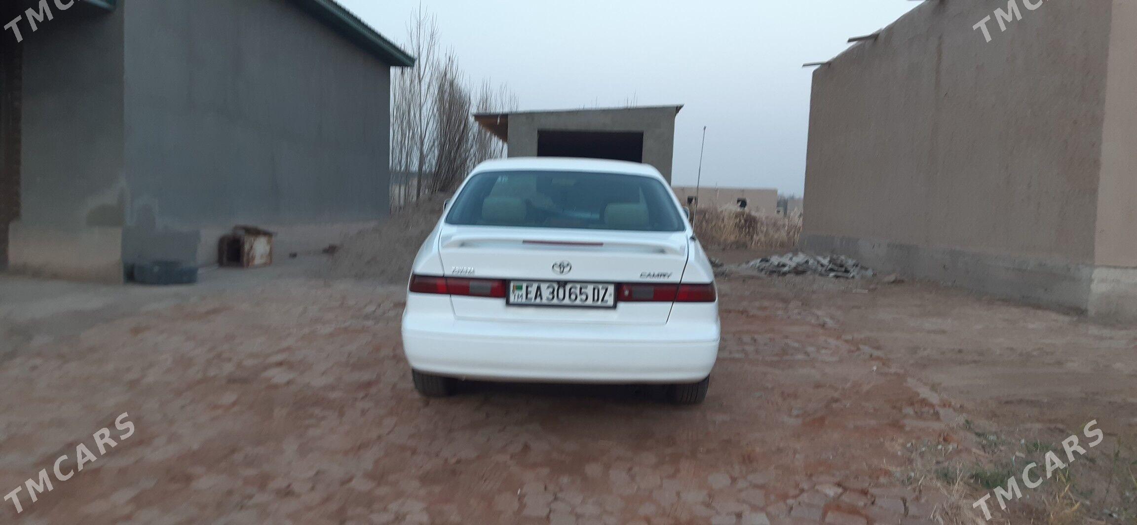 Toyota Camry 1999 - 135 000 TMT - Türkmenbaşy etr. - img 4