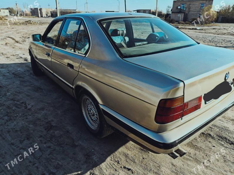 BMW 525 1990 - 45 000 TMT - Кёнеургенч - img 3