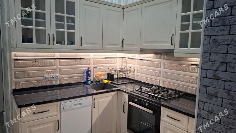 Район цирка, высокопотолочка - Aşgabat - img 6