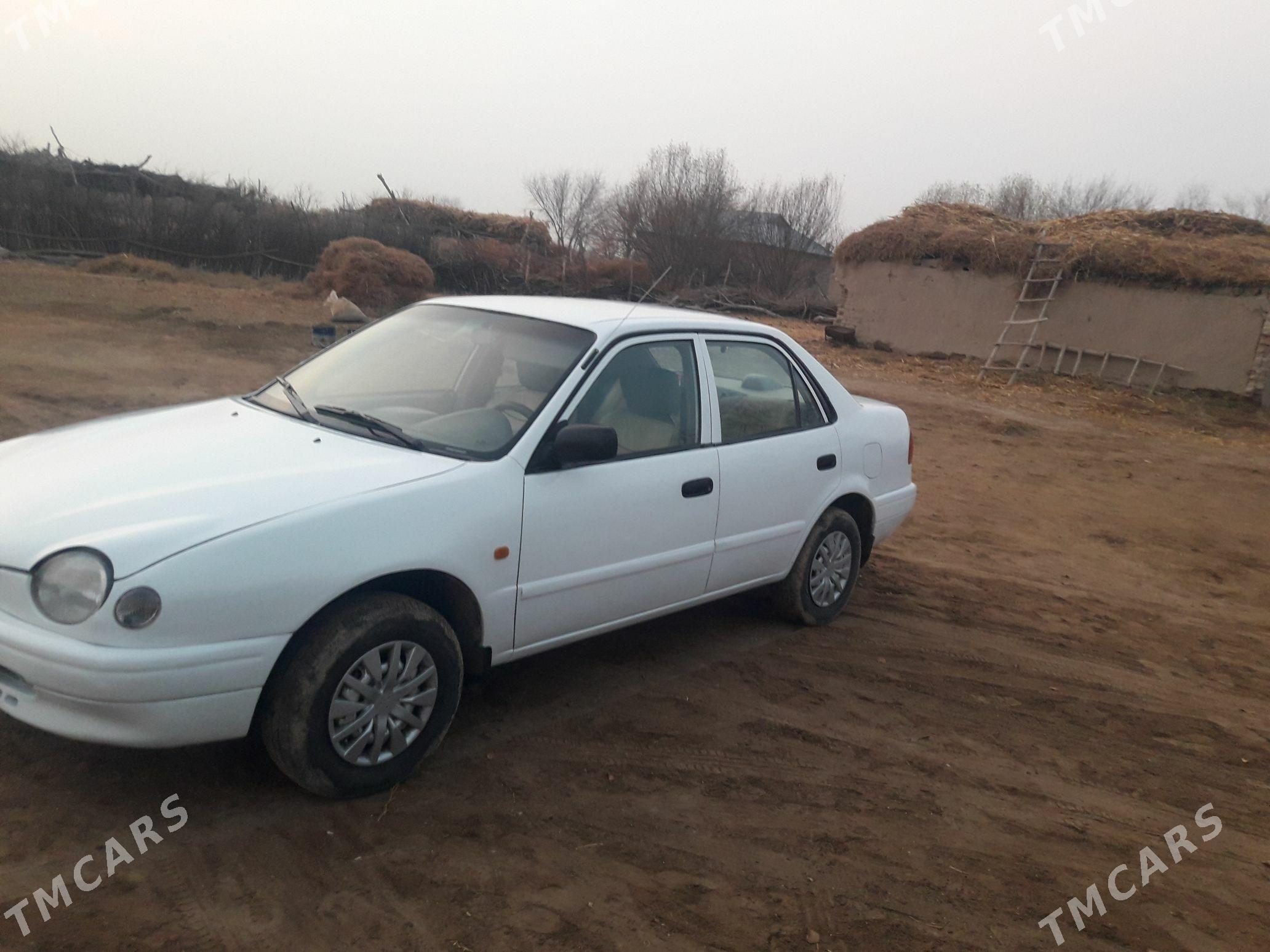 Toyota Corolla 1998 - 78 000 TMT - Köneürgenç - img 3