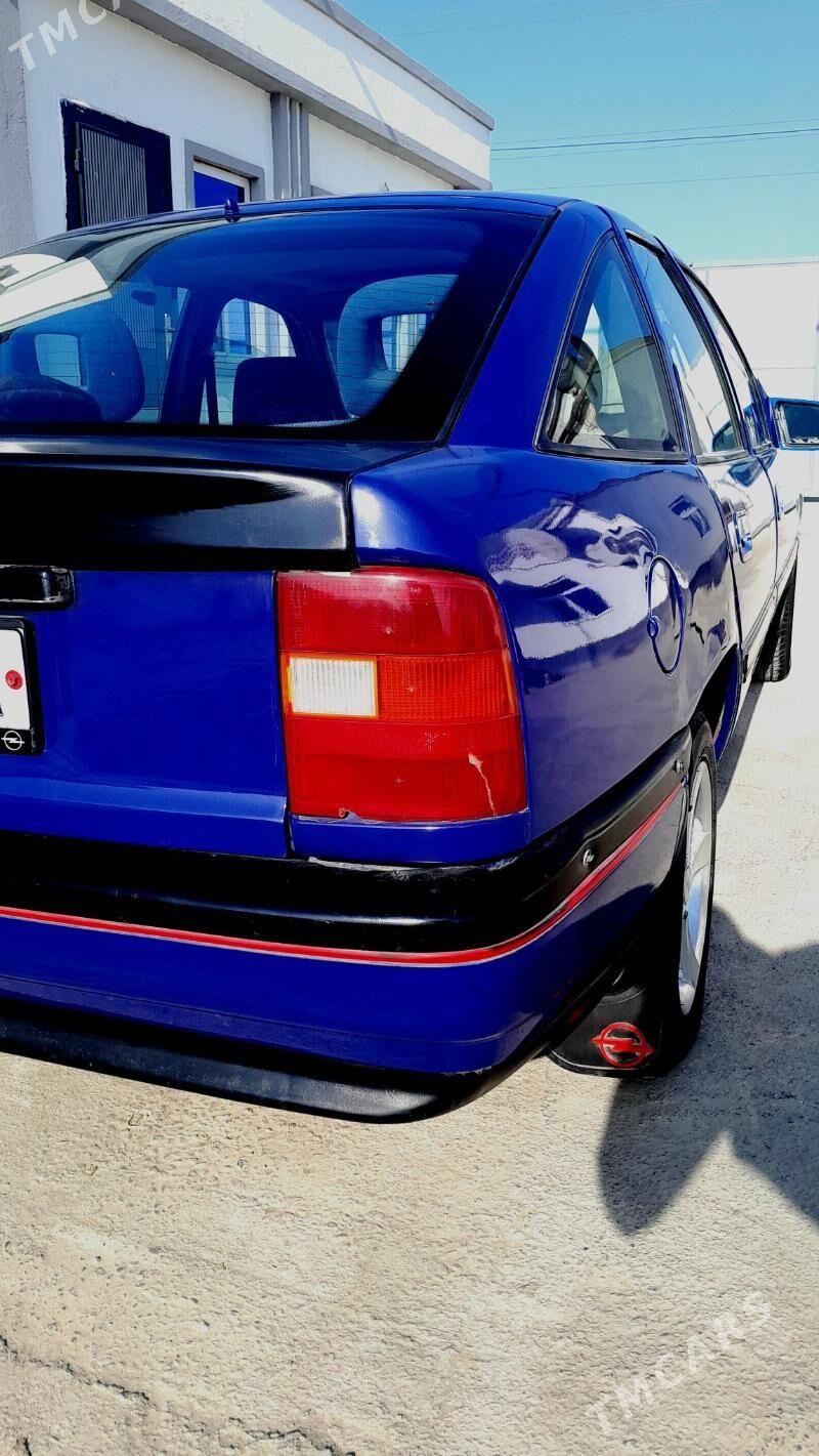 Opel Vectra 1993 - 38 000 TMT - Мары - img 6