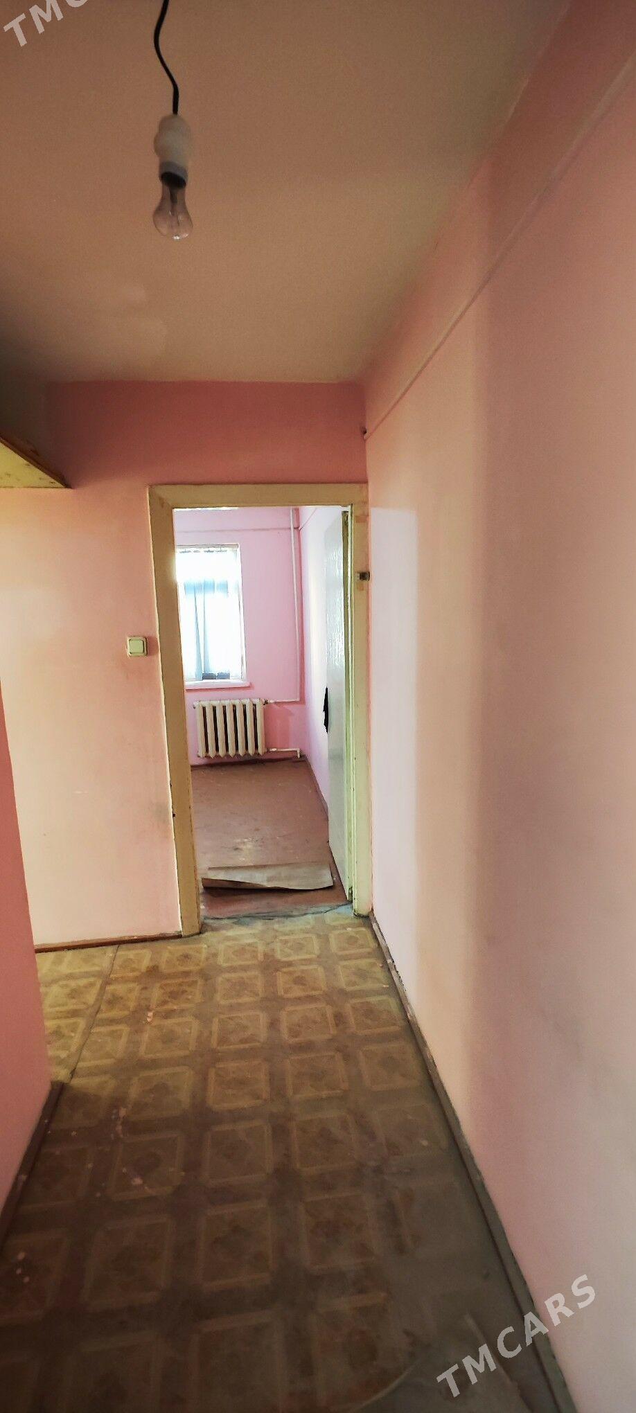 Gyssagly satlyk 1komnat 2 etaž - Туркменабат - img 1